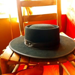 Brixton and Fender Colab flat top Fedora